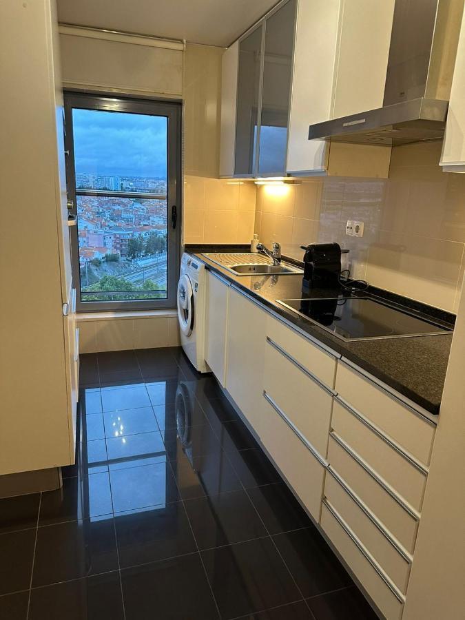 Amazing Apartment In Lisabona Exterior foto